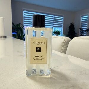 【Brand New】Jo Malone English Pear & Freesia Body & Hand Wash 100ml